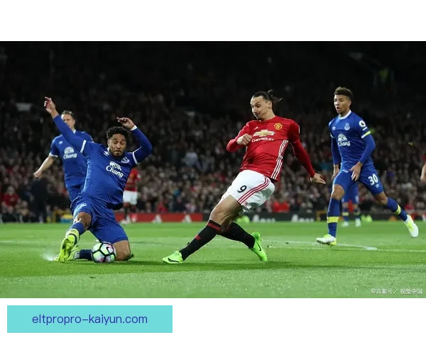 鲁本·迪亚斯关键表现持续提升，助力曼城稳固防线表现稳健