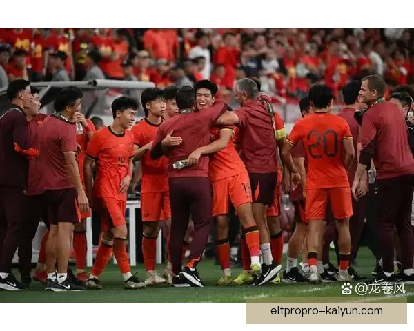 亚足联杯中，惊喜球队状态回暖，表现备受关注。